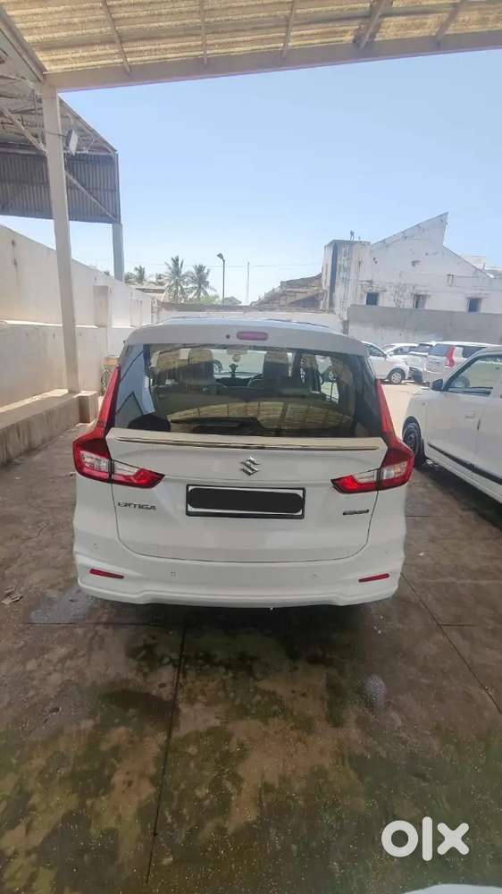 2025 Maruti Suzuki Ertiga Zxi+ At Shvs Top Model  Single Owner