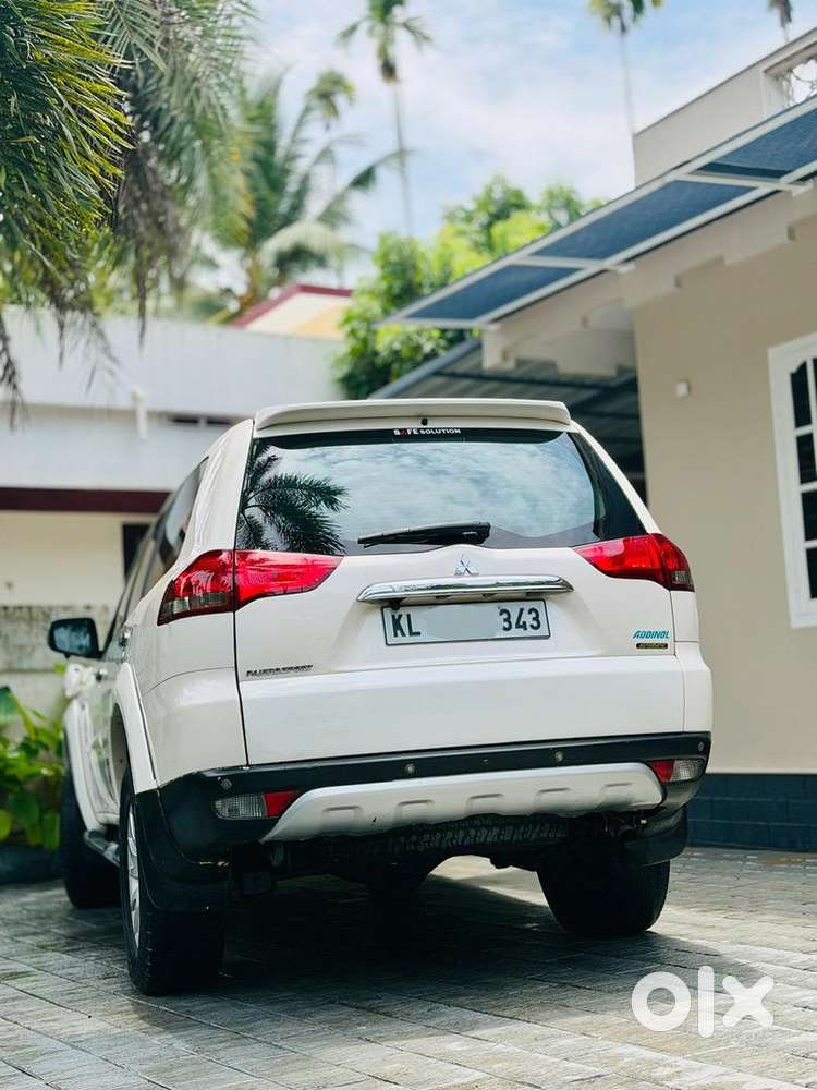 Mitsubishi Diesel Automatic 2015 Car