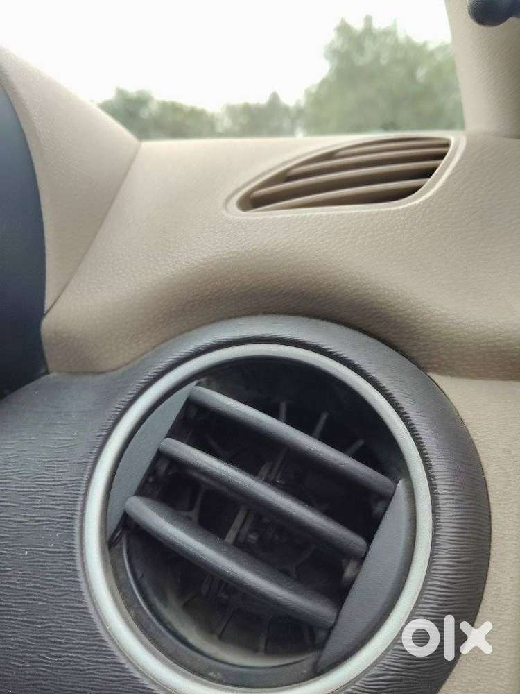 Hyundai Grand I10 Magna At, 2010, Petrol