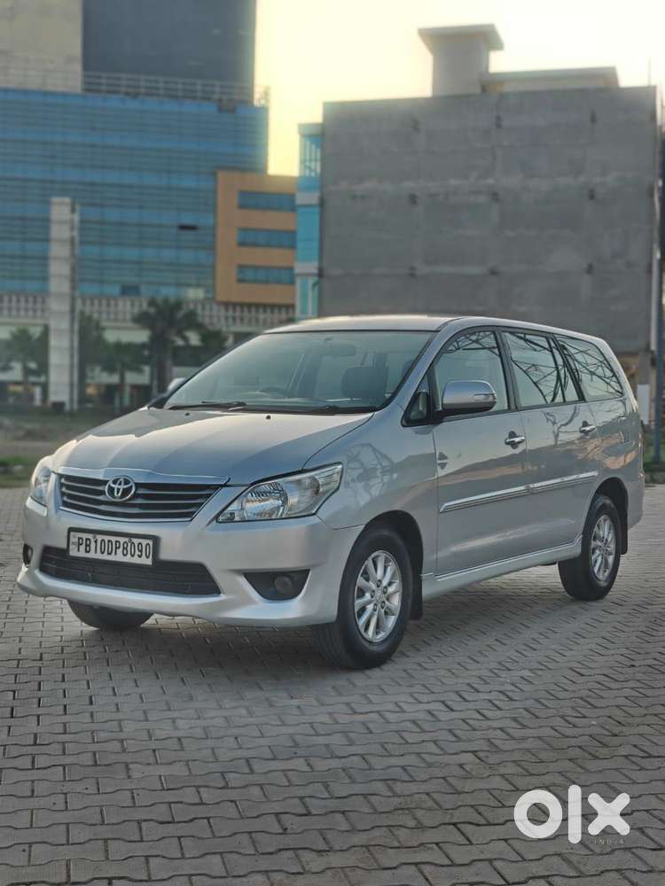 Toyota Innova 2.5 V 7 Str, 2012, Diesel