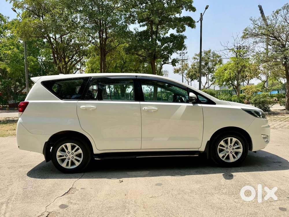 Toyota Innova Crysta [2020-ongoing] 2.4 Gx 7 Str, 2023, Diesel