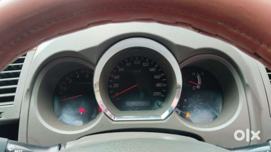 Toyota Fortuner 3.0 4x4 Manual, 2010, Diesel