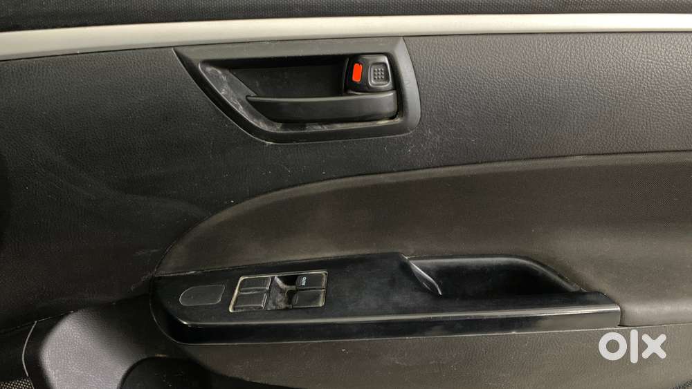 Maruti Suzuki Swift 1.2 Lxi (o), 2017, Petrol