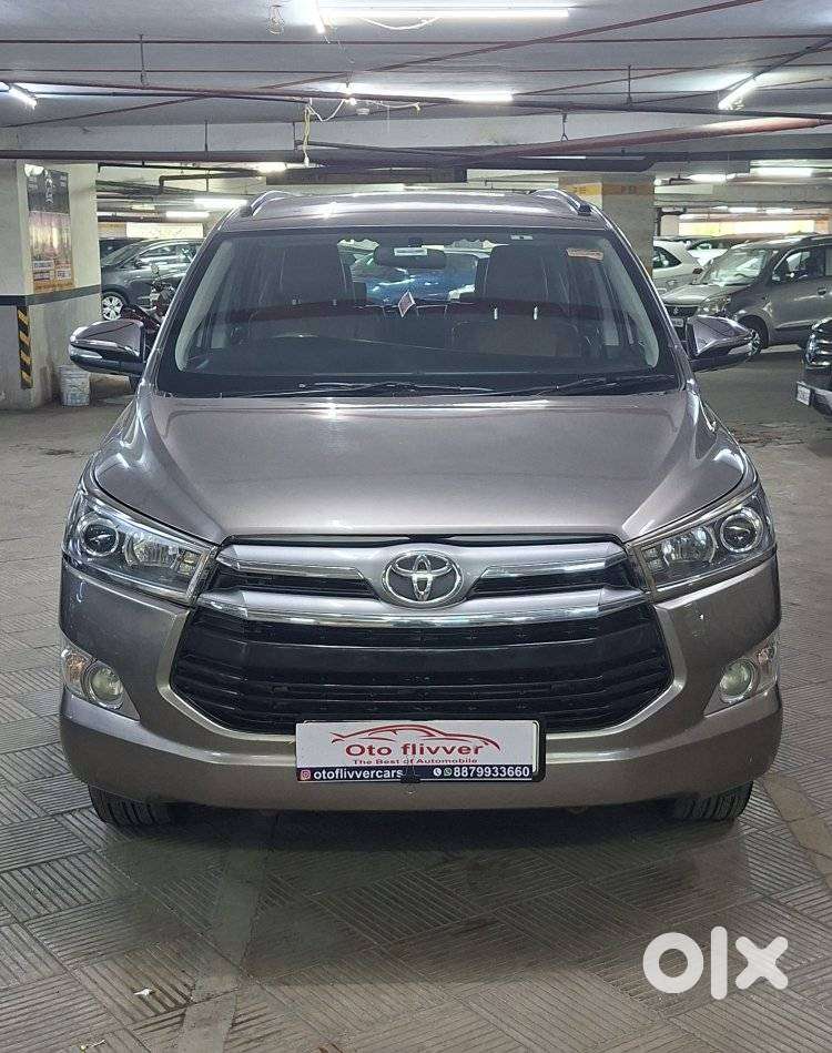 Toyota Innova Crysta 2.8z Automatic, 2016, Diesel