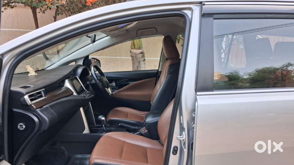 Toyota Innova Crysta 2.8 Z, 2016, Diesel