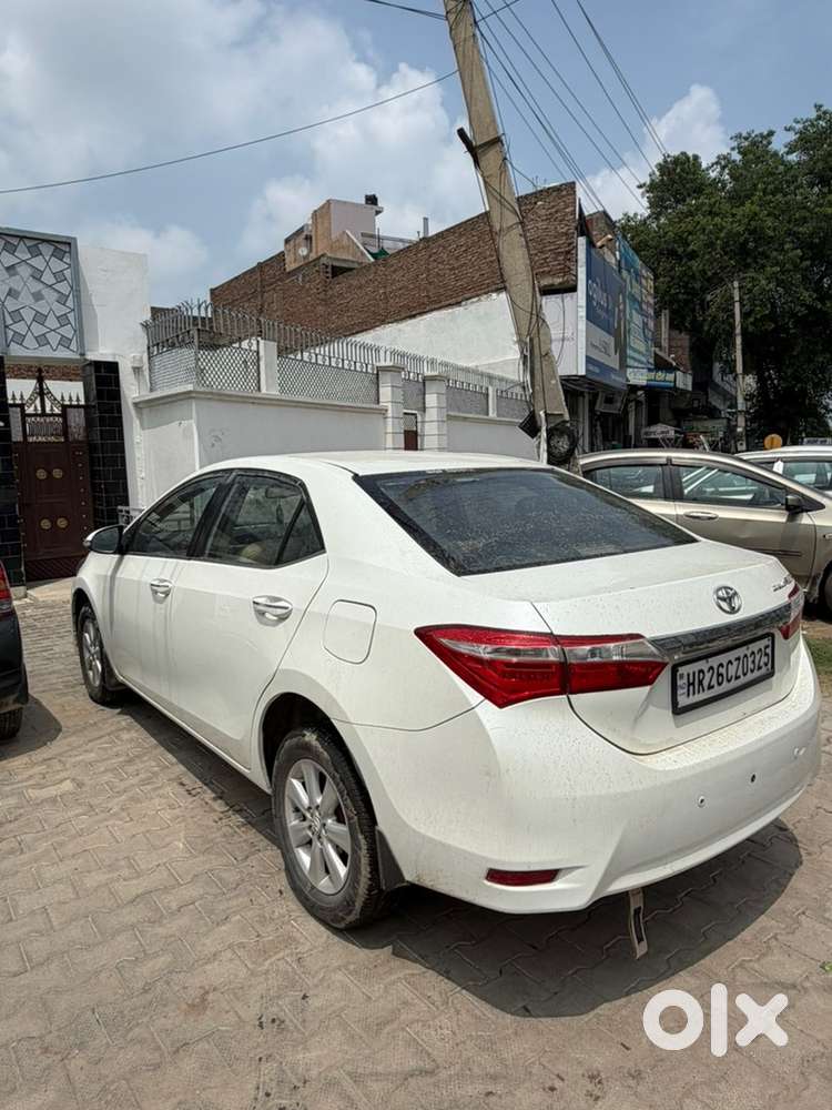 Toyota Corolla Altis 2016