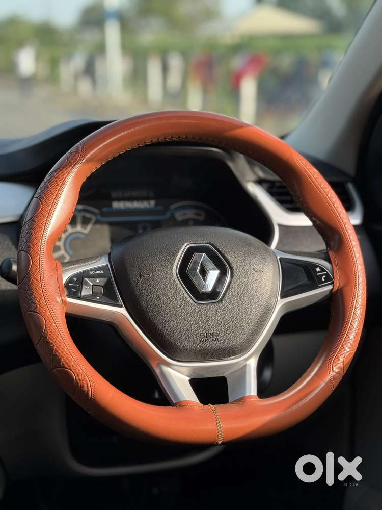 Renault Triber Rxz, 2022, Petrol