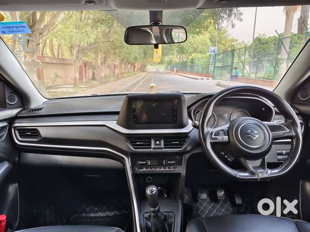 Maruti Suzuki Brezza 1.5 Vxi Smart Hybrid, 2023, Petrol