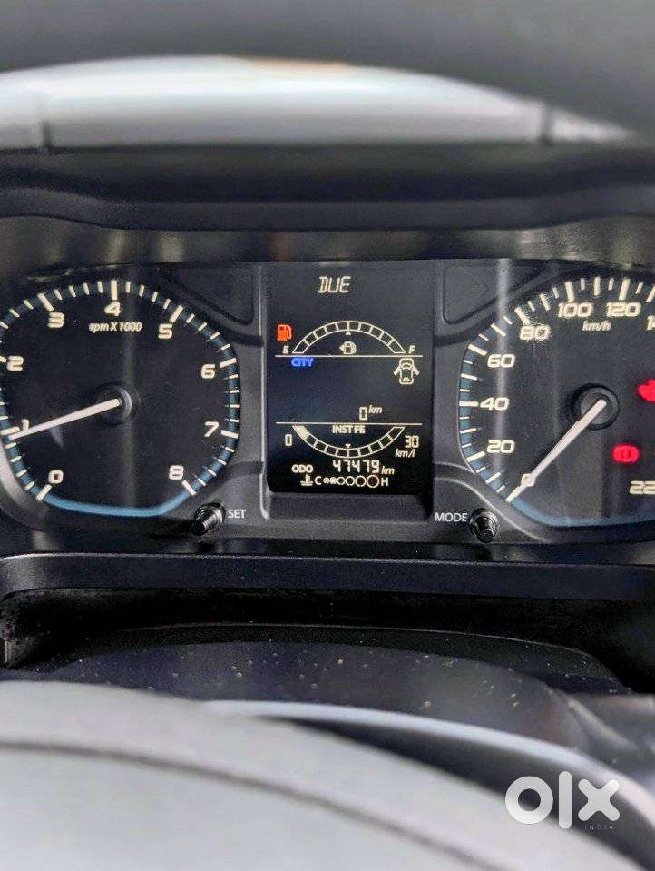 Tata Altroz 1.2 Xe, 2020, Petrol