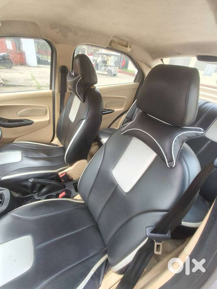 Ford Aspire Titanium Top