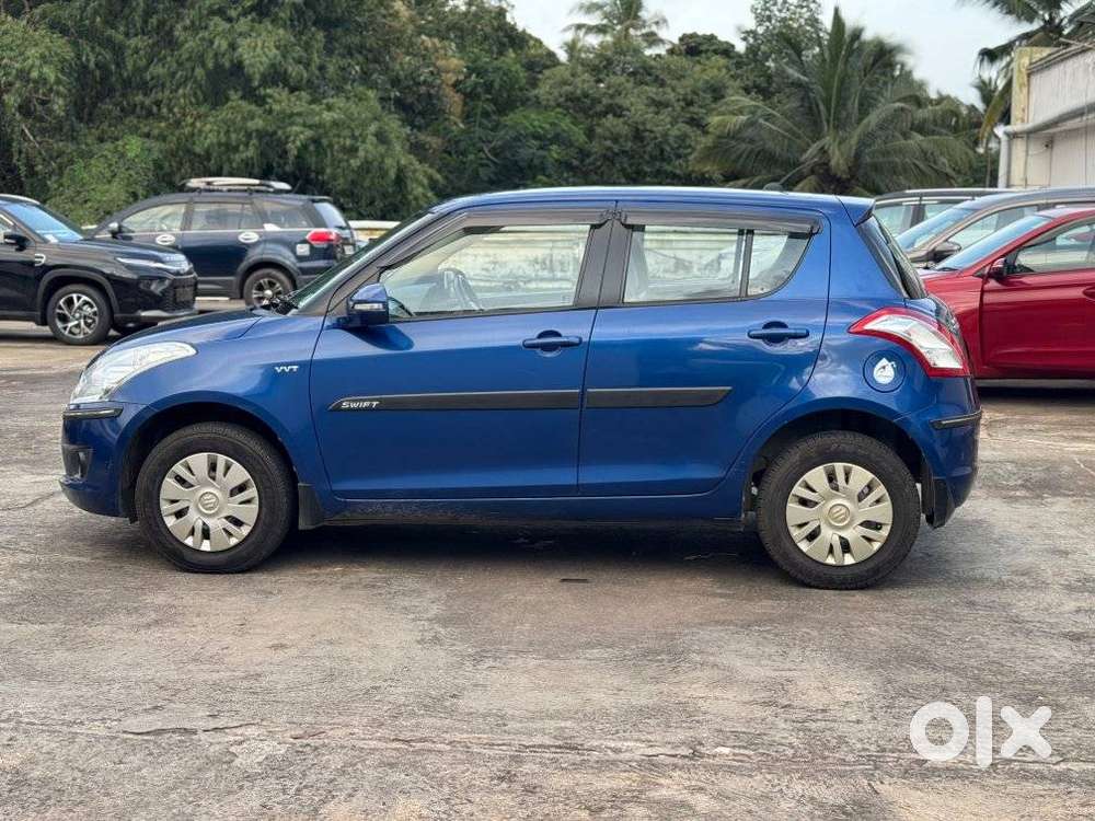 Maruti Suzuki Swift Vxi + Manual, 2013, Petrol