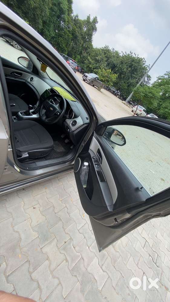 Chevrolet Cruze 2013 107000 Km Driven