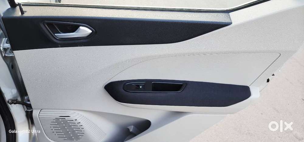 Renault Triber Rxz, 2021, Petrol