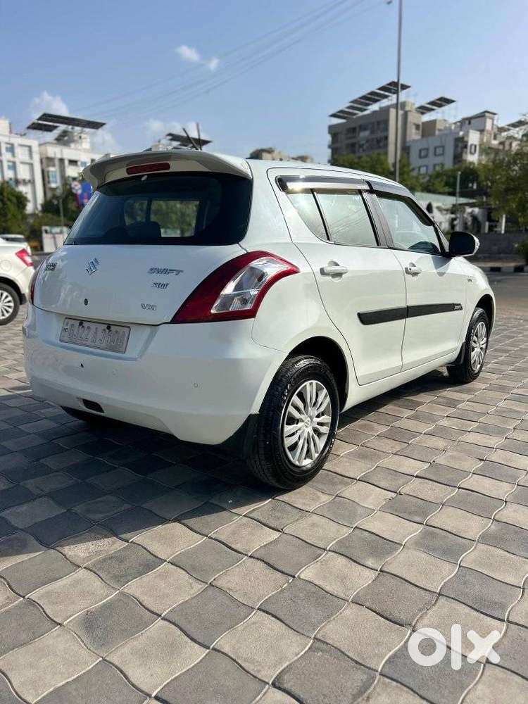 Maruti Suzuki Swift Vxi With Abs, 2014, Petrol
