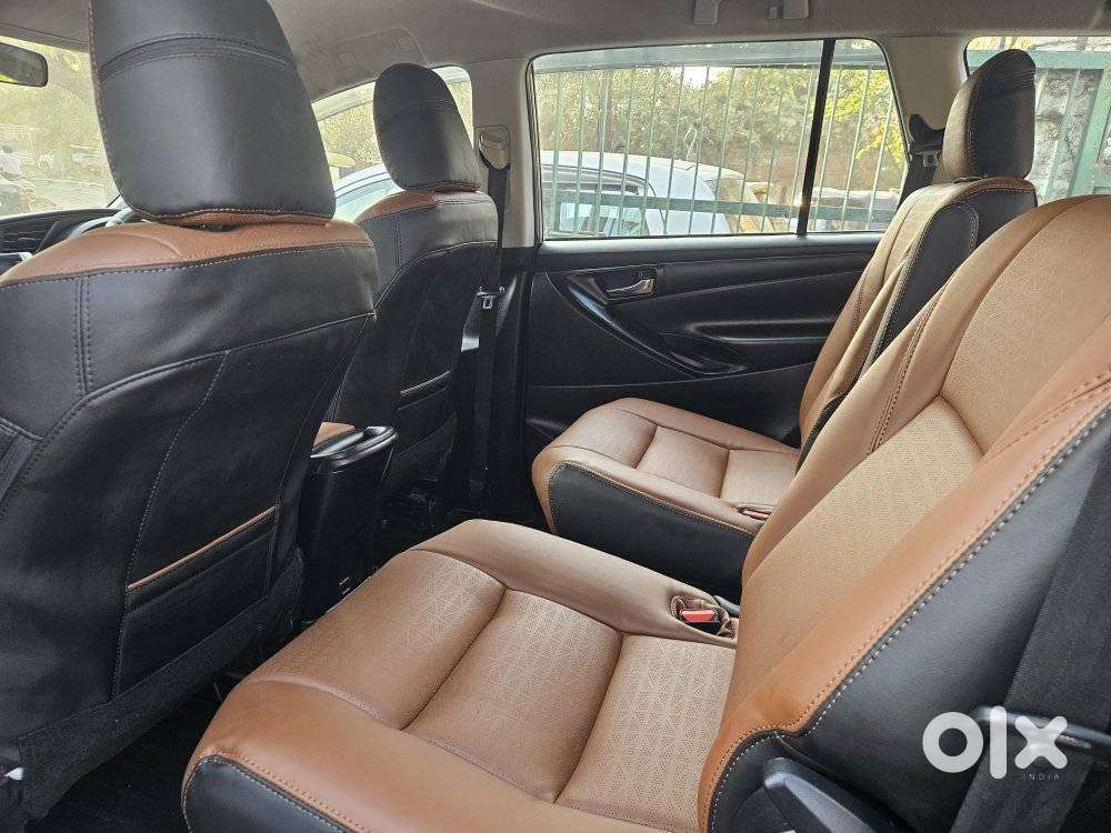 Toyota Innova Crysta 2.4 G Mt, 2021, Diesel