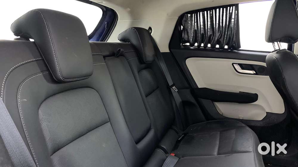 Tata Altroz 1.2 Xza Plus, 2022, Petrol