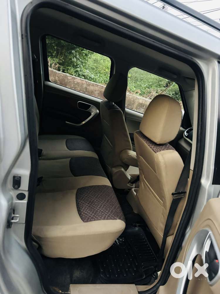 Mahindra Tuv 300 Mhawk100 T8, 2017, Diesel