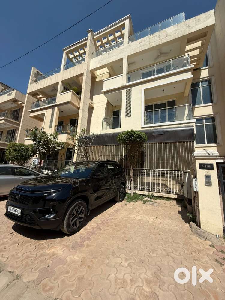 Tata Safari Diesel 2025 Dark Edition Automatic