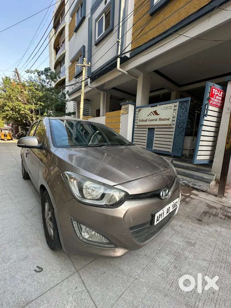 Hyundai I20 2013 Diesel 100000 Km Driven Push Button Start Top