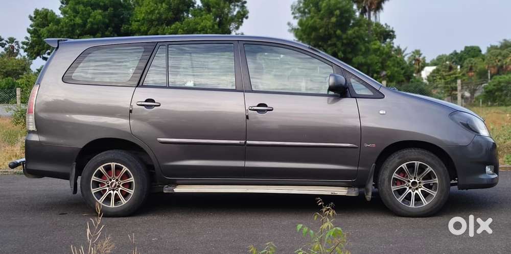 Toyota Innova 2.5 G (diesel) 7 Seater, 2011, Diesel