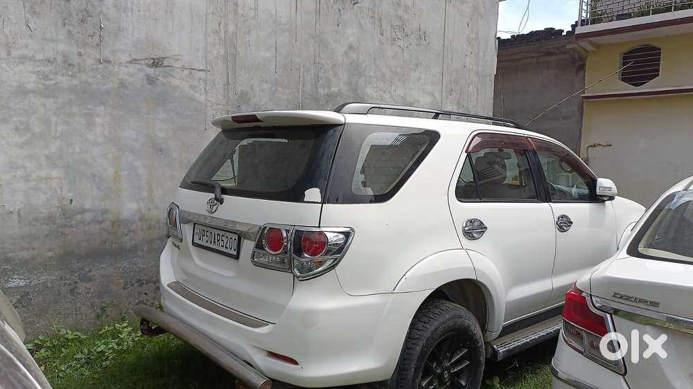 Toyota Fortuner 4x2 Manual, 2016, Diesel