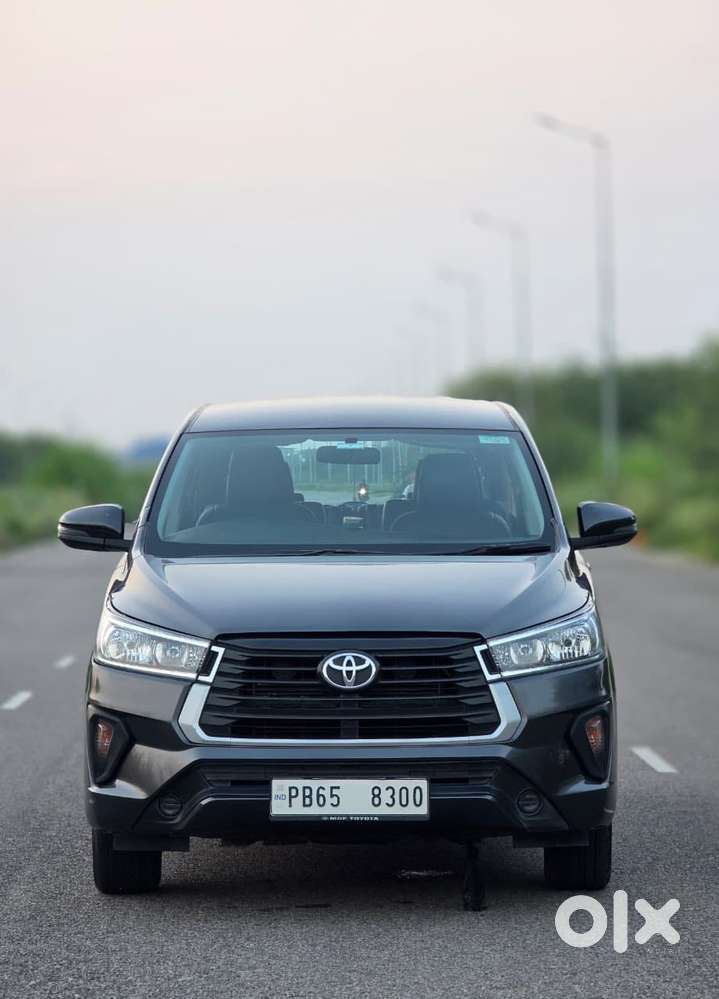 Toyota Innova Crysta 2.7 Gx Limited Edition At 8 Str, 2022, Diesel