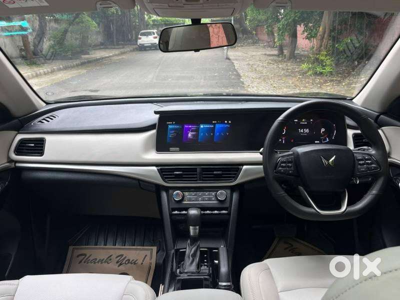 Mahindra Xuv700 2.2 Ax 5 Diesel At 7 Str, 2024, Diesel
