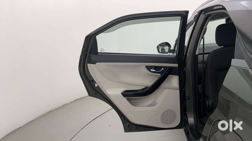 Tata Nexon 1.2 Revotron Xz Plus (s), 2023, Petrol