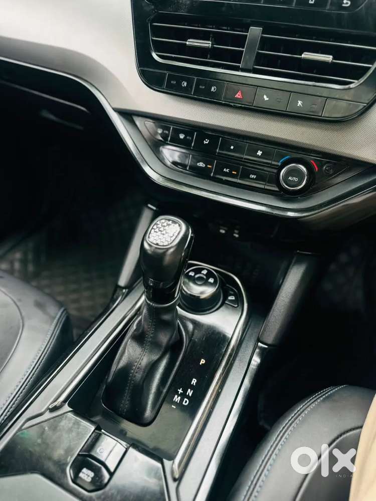Tata Safari, 2023, Diesel
