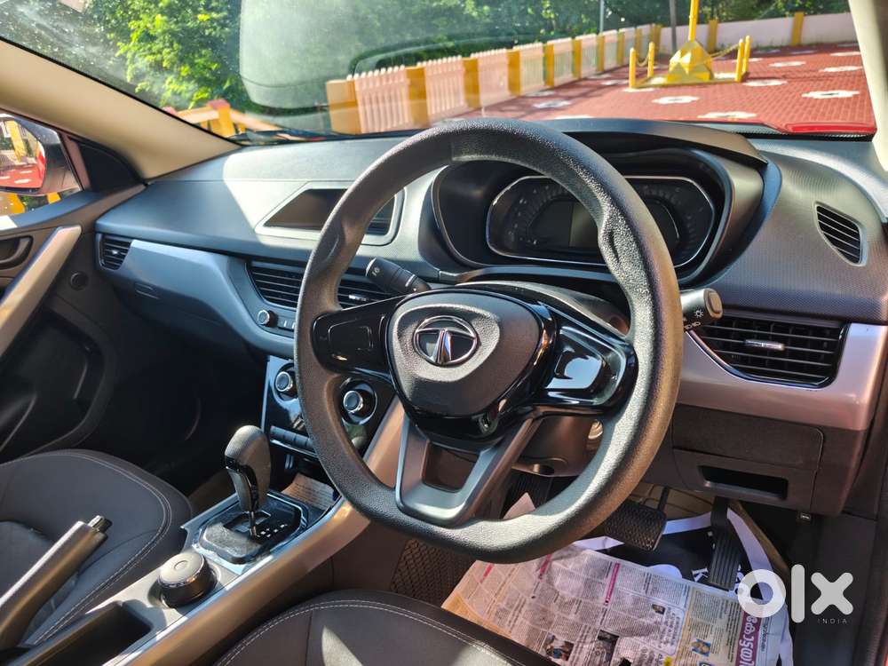 Tata Nexon 1.5 Revotorq Xma Plus (s) Amt, 2022, Petrol