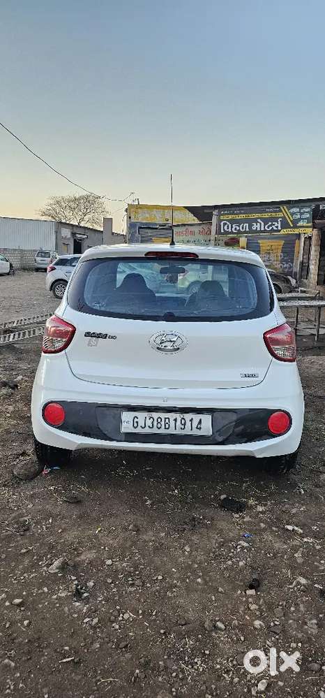 I10 , 2017 , 1 Key, 4 Tayer New , Full Condition ,
