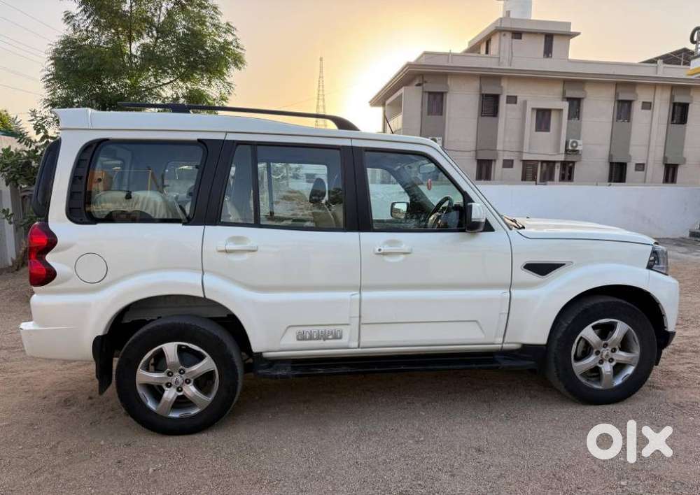 Mahindra Scorpio S11 Mt 7s, 2021, Diesel