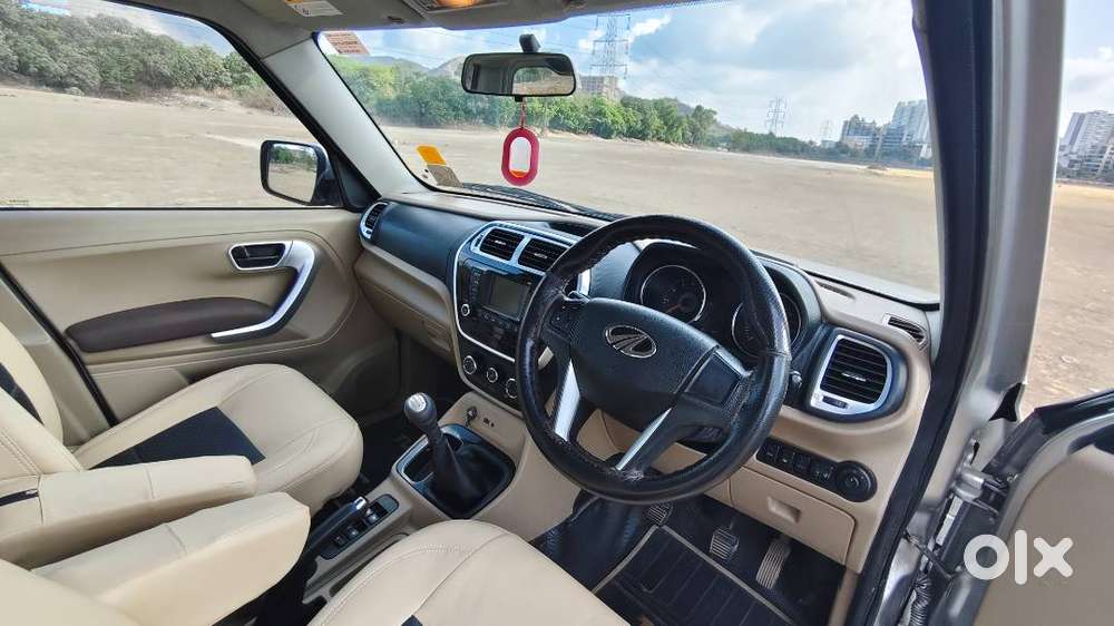 2017 Mahindra Tuv 300 T8