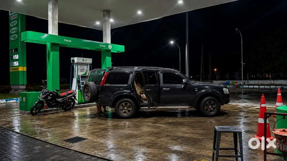 Ford Endeavour 2012 Diesel Well Maintained
