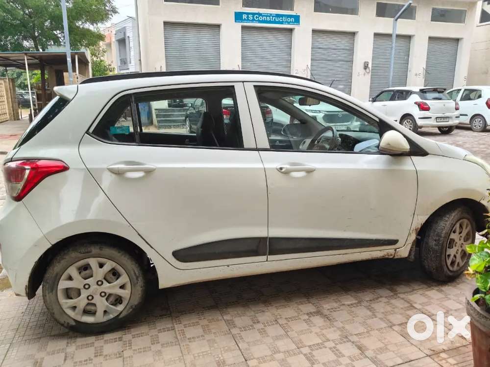 Hyundai Grand I10 Sportz 2015