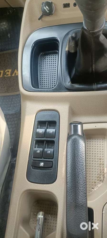 Mahindra Tuv 300 T6, 2016, Diesel