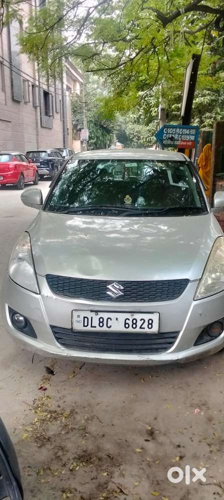 Maruti Suzuki Swift Vxi 1.2 Abs Bs-iv, 2012, Cng & Hybrids