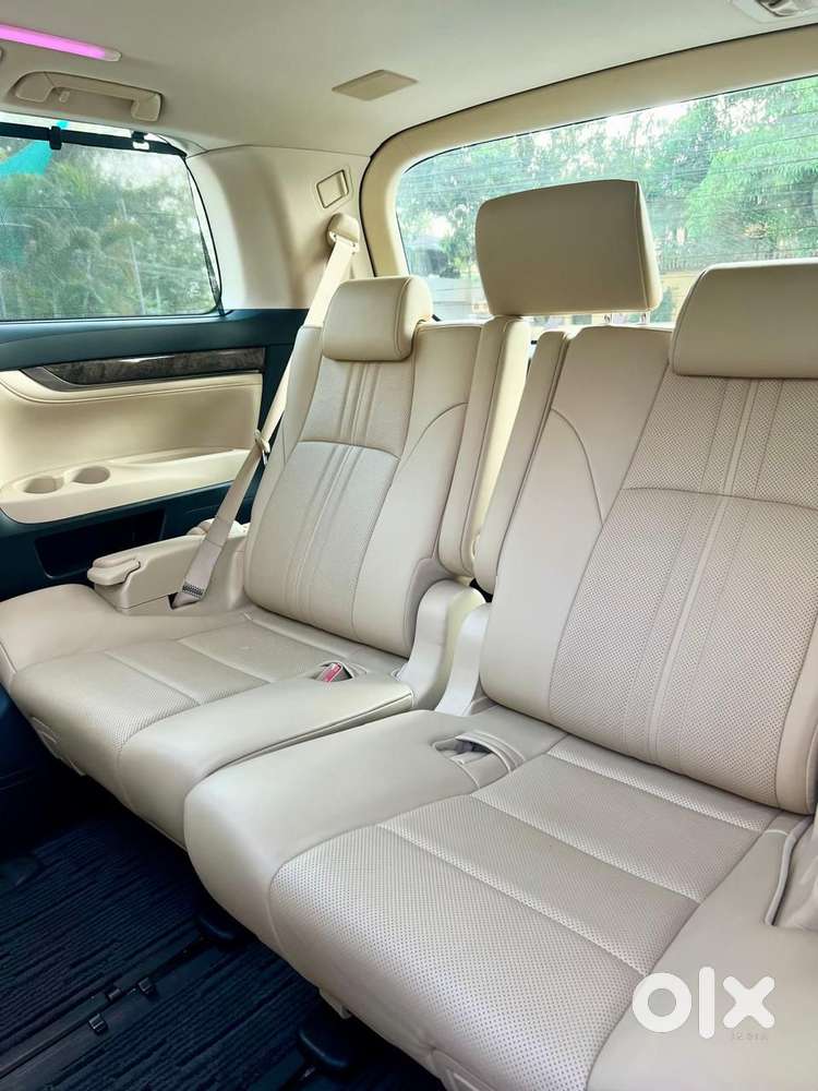 Toyota Vellfire 2.5 Hybrid, 2021, Petrol