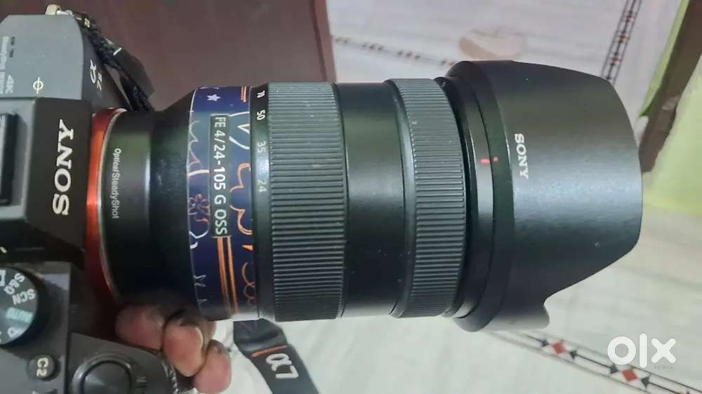 Sony amera + 24-105mm Lens For Sale