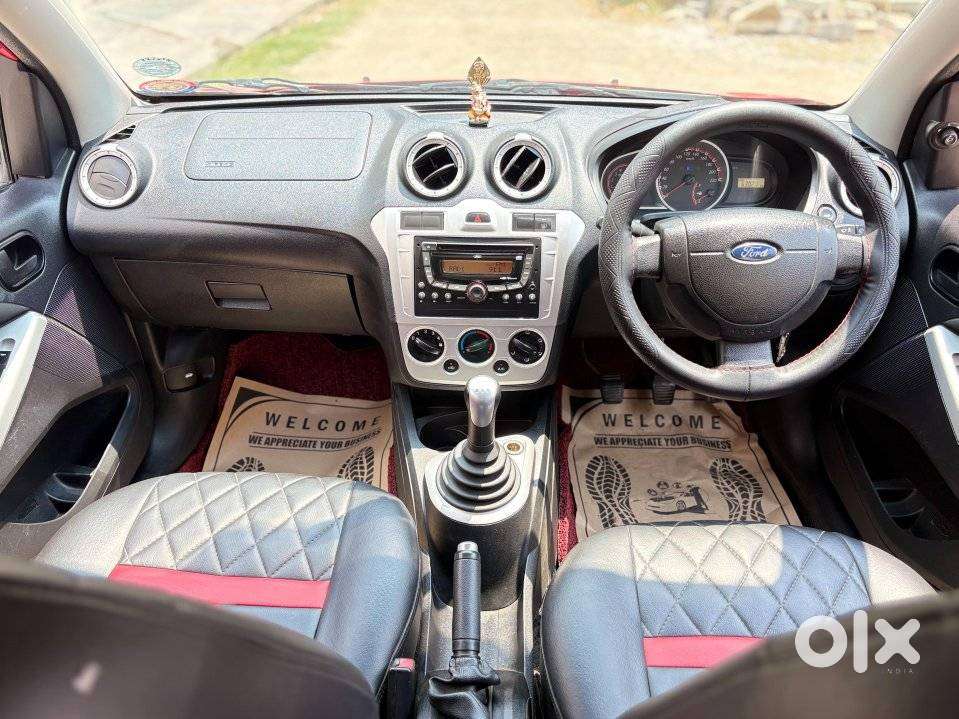 Ford Figo 1.2p Titanium Mt, 2010, Petrol