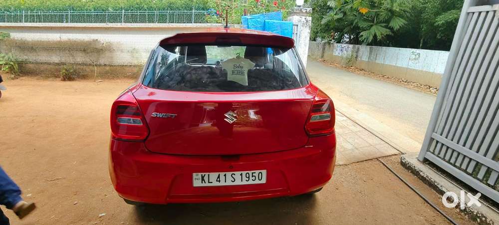 Maruti Suzuki Swift Vxi + Manual, 2021, Petrol