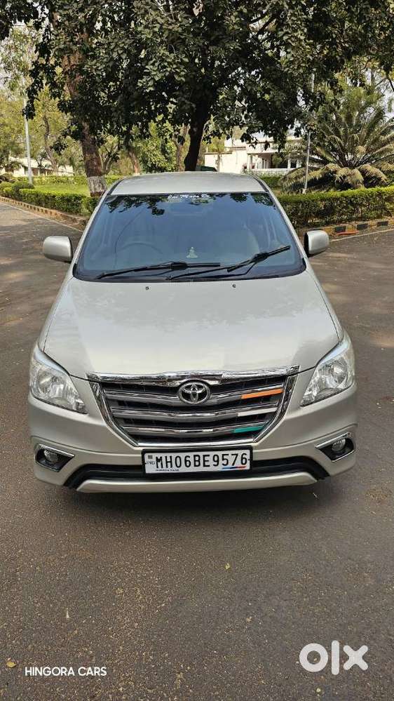 Toyota Innova 2.5 G (diesel) 8 Seater, 2015, Diesel