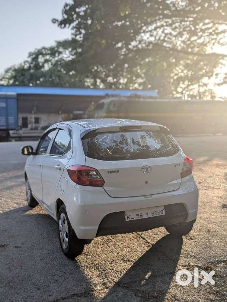 Tata Tiago 1.2 Revotron Xta, 2018, Petrol