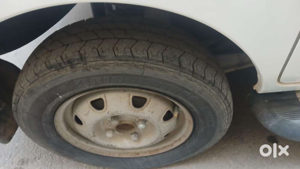 Maruti Suzuki Versa Dx Bsiii, 2009, Petrol