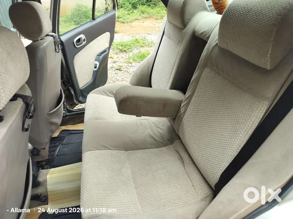 Maruti Suzuki Esteem Lx 2005 Petrol