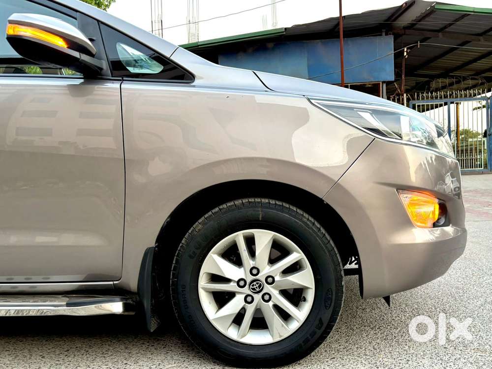 Toyota Innova Crysta 2.7 Zx At, 2017, Petrol