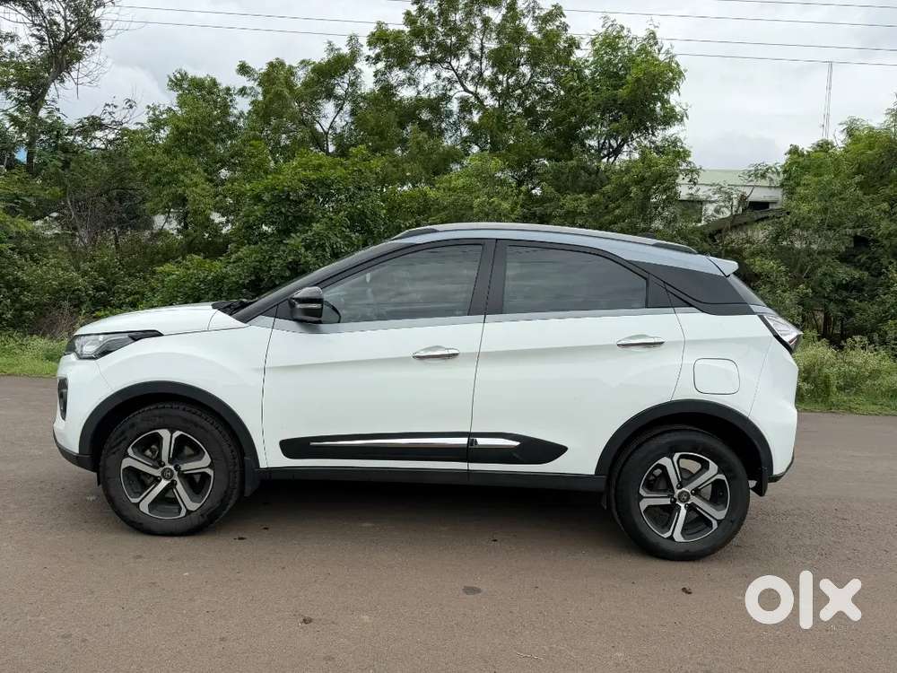 Tata Nexon Diesel Showroom Maintained 2022 [ November 2022]