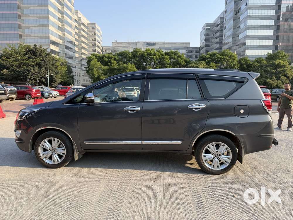 Toyota Innova Crysta 2.4 Z 7 Str, 2016, Diesel
