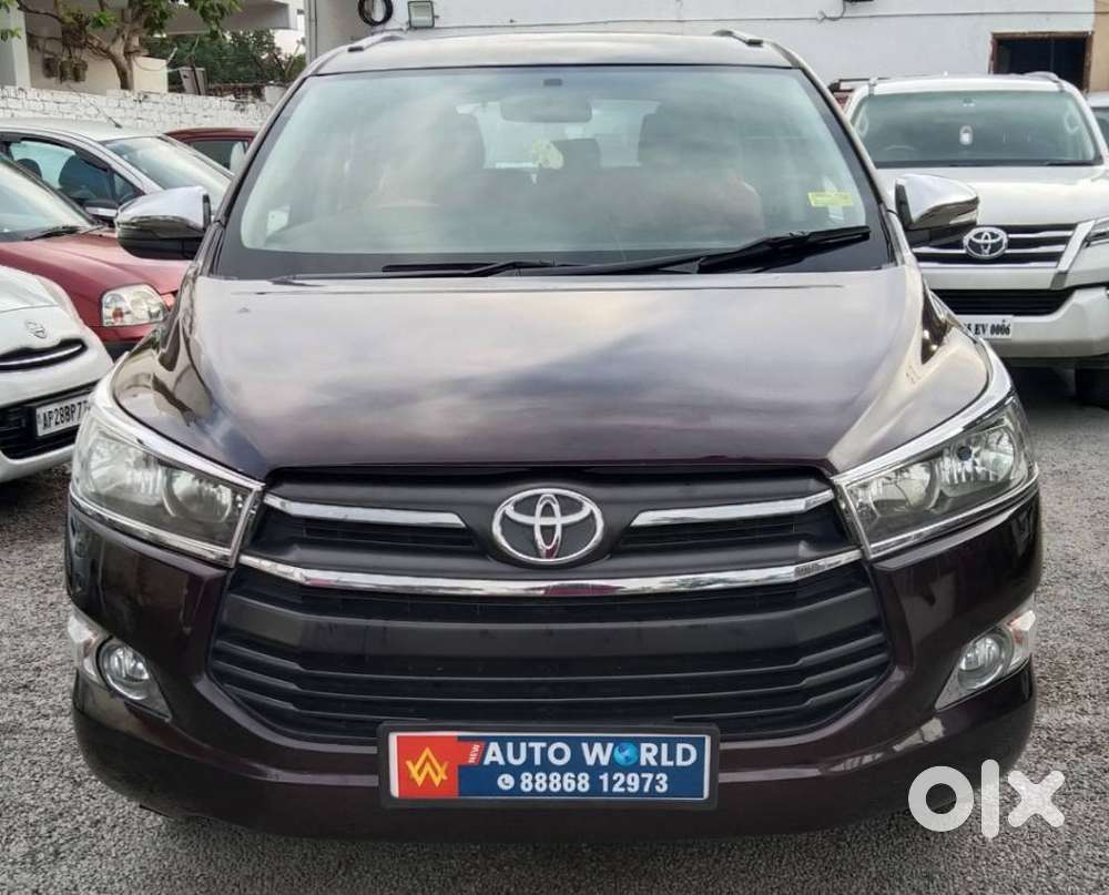 Toyota Innova Crysta 2.4 G Mt 8s, 2016, Diesel