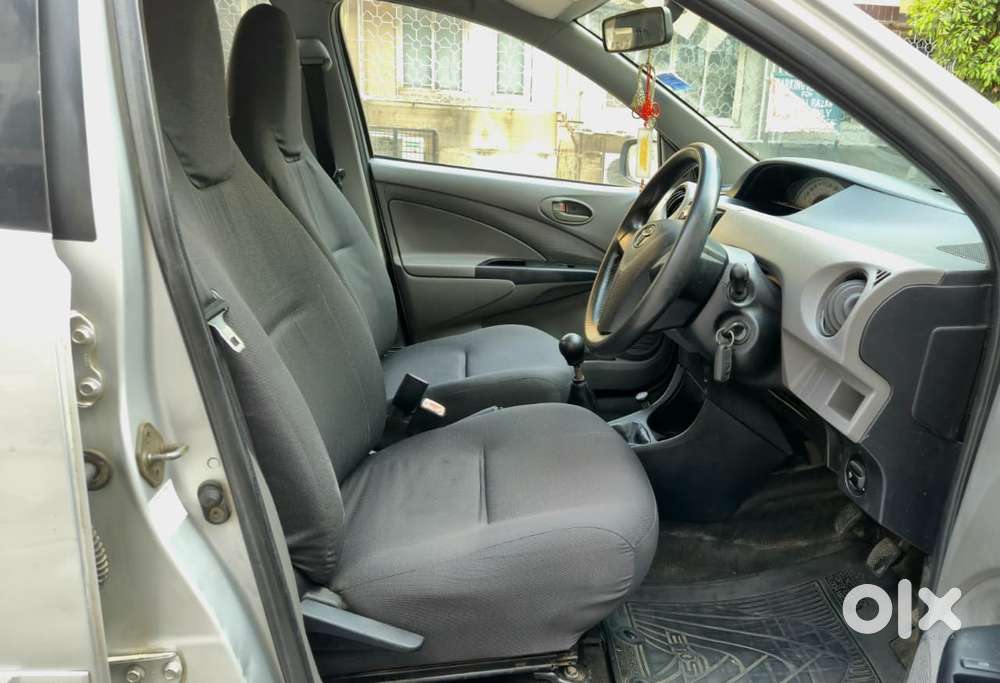 Toyota Etios, 2011, Petrol